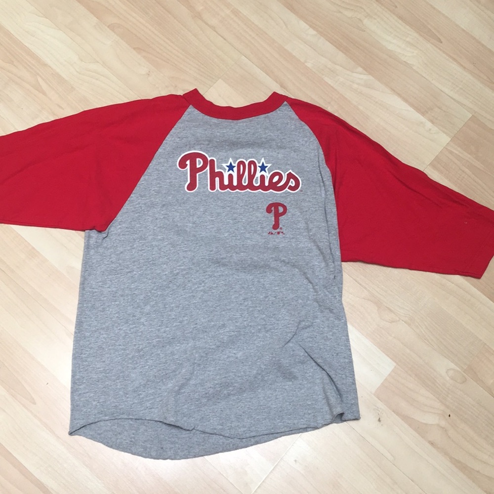 Phillies Baseball Shirt YXL , fits like a women’s xs